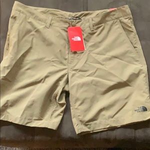Brand New Size 40R NorthFace shorts khaki color